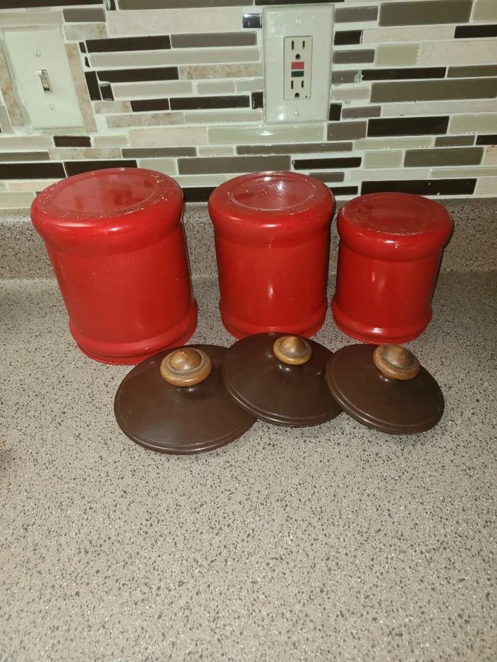 VTG West Bend 3 Aluminum Nesting Canisters & Lids Retro Mid Century Red & Brown